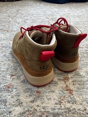 UGG Kids Tan Brown Suede Boot with Red Accents
